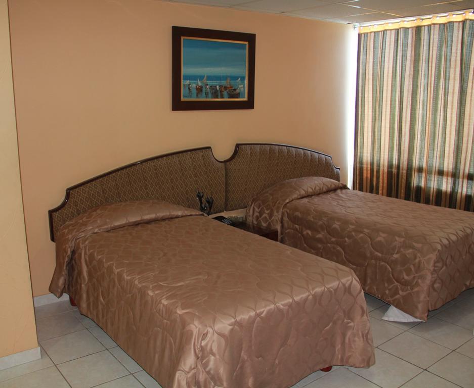 Hotel La Torre Guayaquil Værelse billede