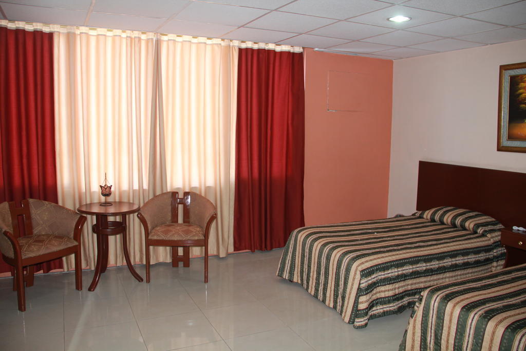 Hotel La Torre Guayaquil Værelse billede