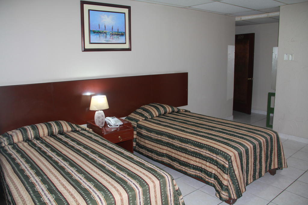 Hotel La Torre Guayaquil Værelse billede